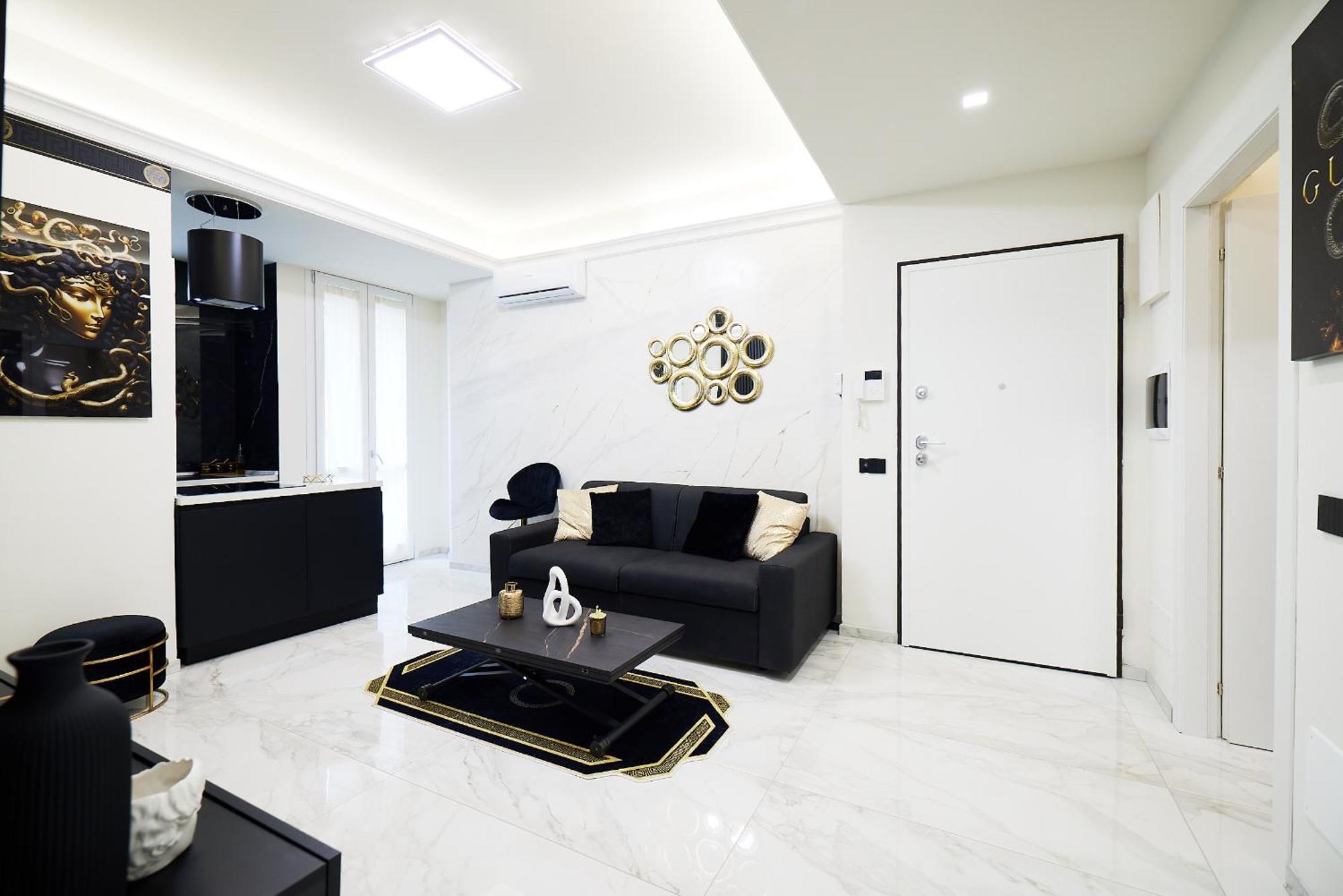 Italian Fashion Suite - Luxurious Marble City Center Милано Екстериор снимка